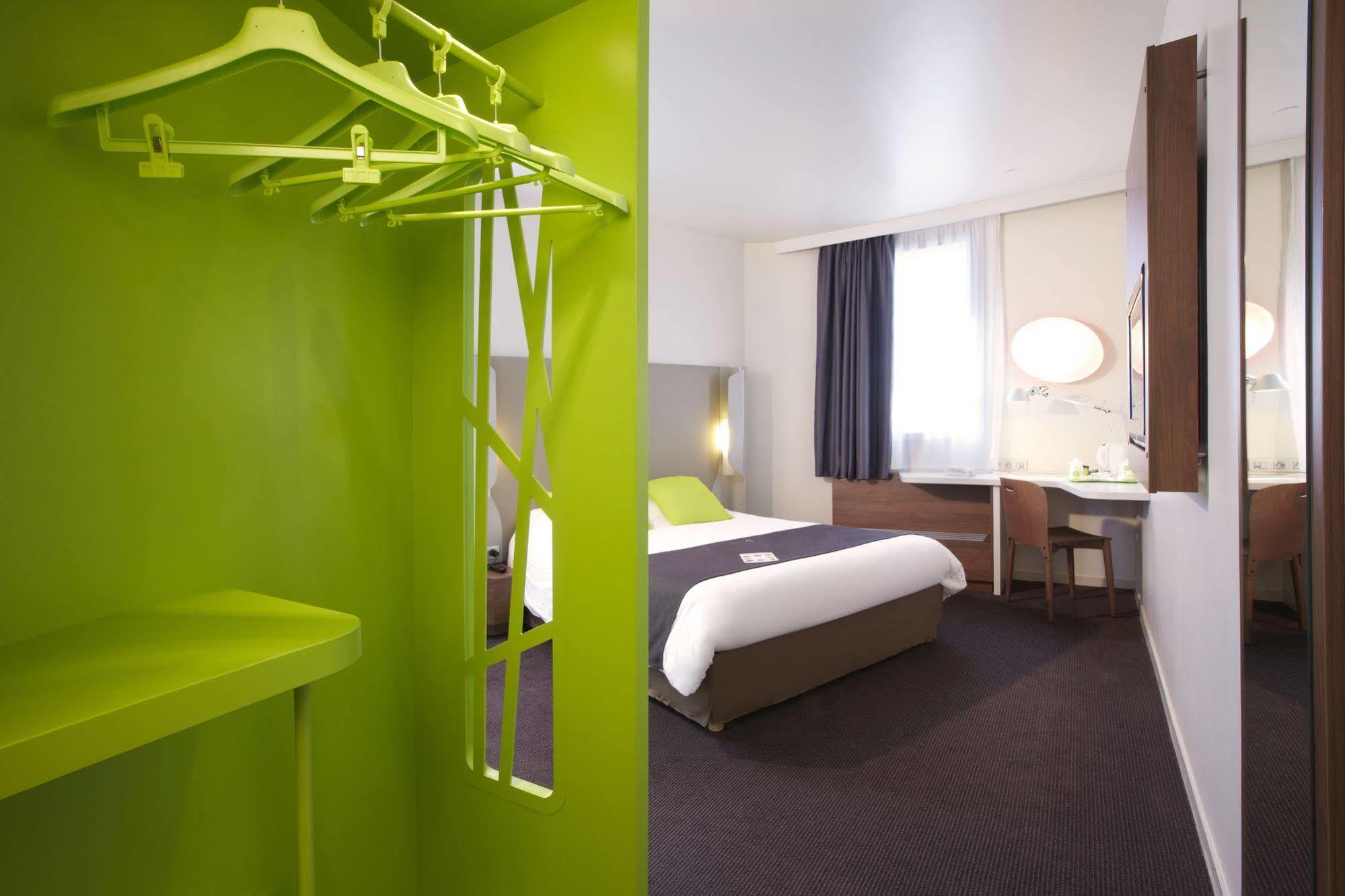 Campanile Reims Est - Taissy Hotel Eksteriør billede